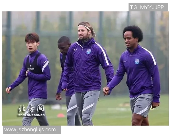 足球转会风云：球星转场背后的秘密与未来趋势解析